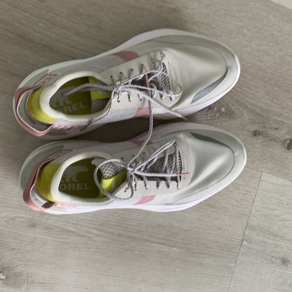 Sorel Explorer Blitz Leisure Lace Sneaker size 8 shoes - Picture 8 of 9